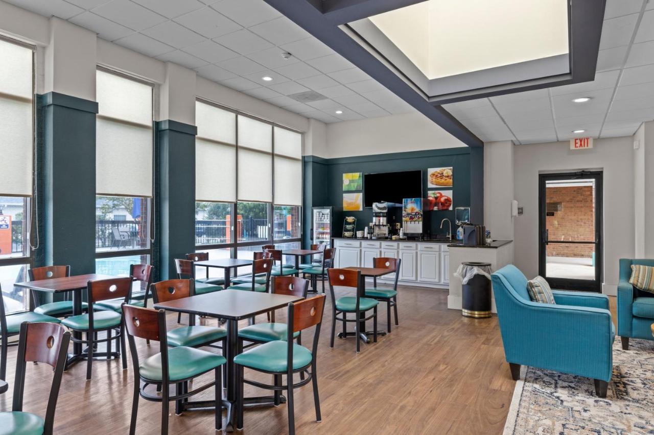 Garnet Inn & Suites, Morehead City Near Atlantic Beach Ngoại thất bức ảnh
