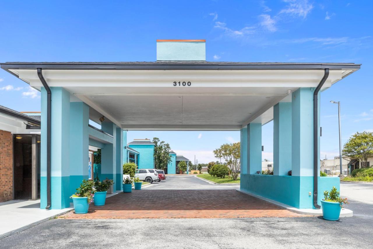 Garnet Inn & Suites, Morehead City Near Atlantic Beach Ngoại thất bức ảnh