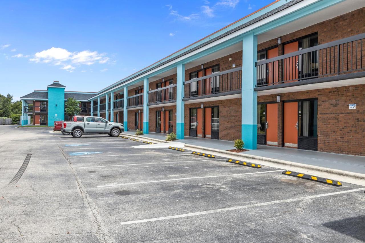 Garnet Inn & Suites, Morehead City Near Atlantic Beach Ngoại thất bức ảnh