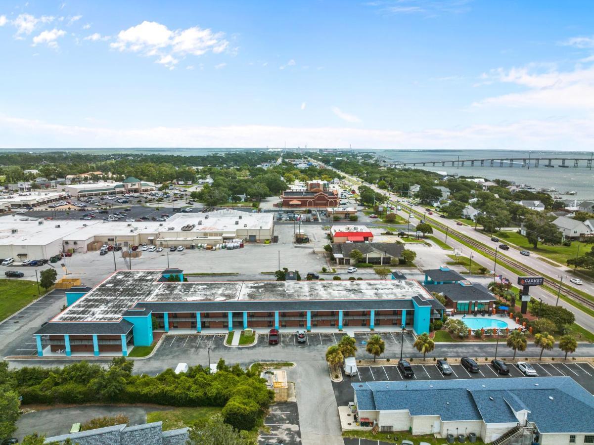 Garnet Inn & Suites, Morehead City Near Atlantic Beach Ngoại thất bức ảnh